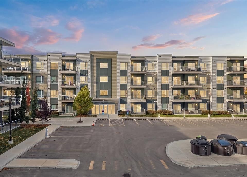 1st image of 220 S Seton Grv SE #2202