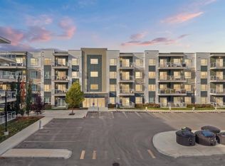 220 S Seton Grv SE #2202, Calgary, AB T3M 3T1