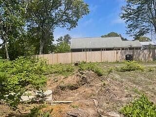 3rd image of 121A Depot Street