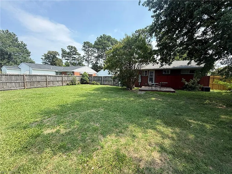 2524 E Little Creek Rd — Photo 12
