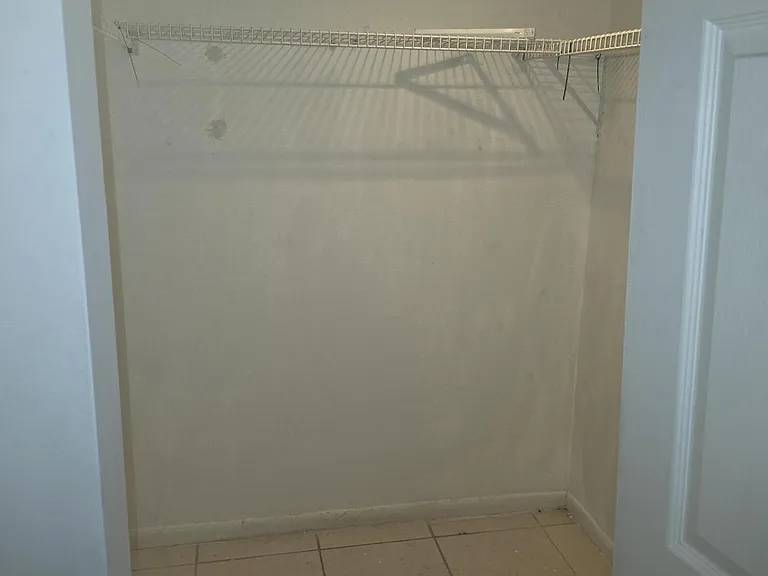 905 Southridge Rd #202D — Photo 8