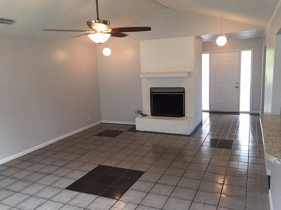 Large open area for the living roon