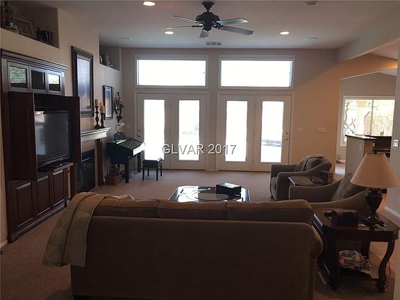 3rd image of 6520 Giant Oak St