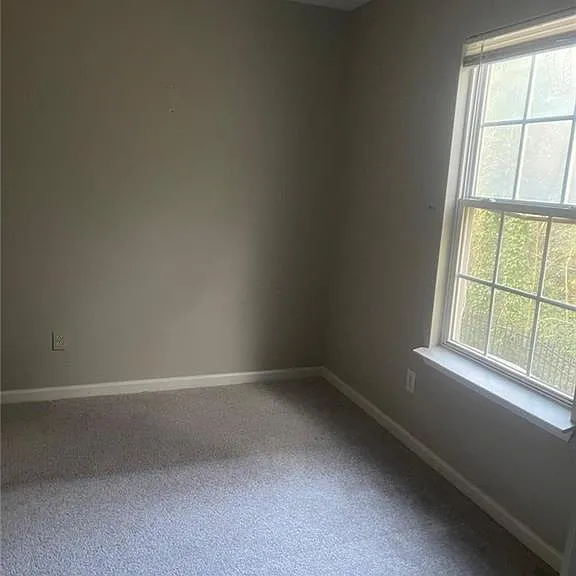 1736 Devon Dr SW — Photo 27