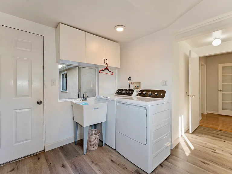 2423 San Pasqual St — Photo 16