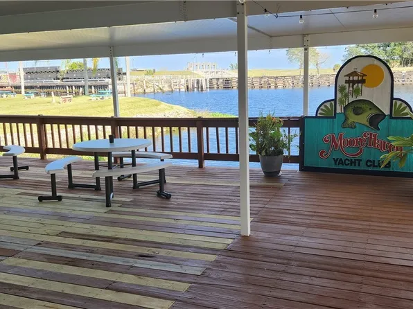 897 Yacht Club Way NW, Moore Haven, FL 33471