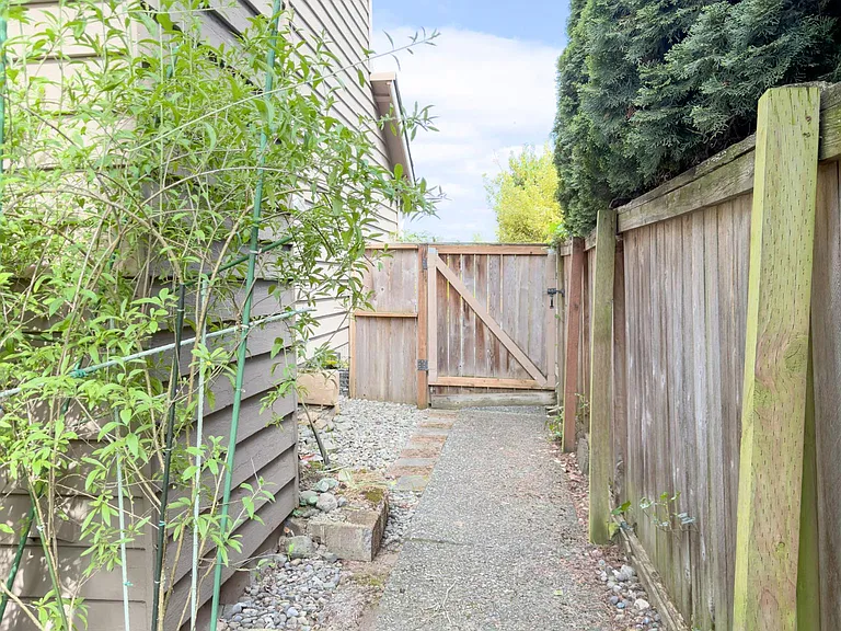 32709 19th Pl SW — Photo 40