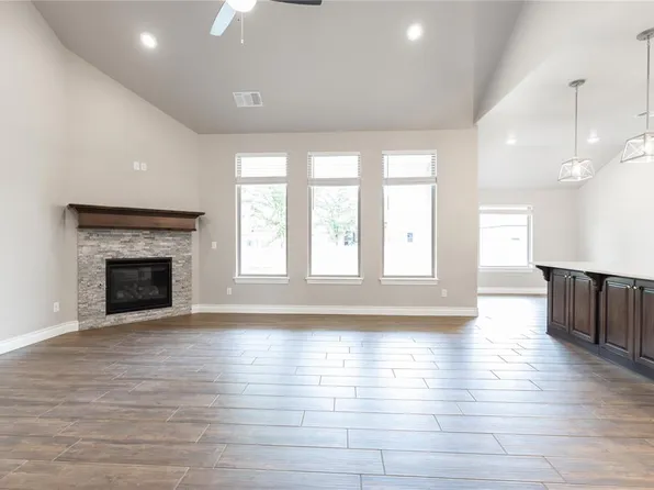 8701 Tyrion Dr, Arcadia, OK 73007