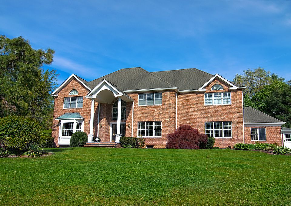 1st image of 2 Hope Ct