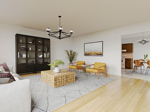 4th image of 914 NE 8th Court