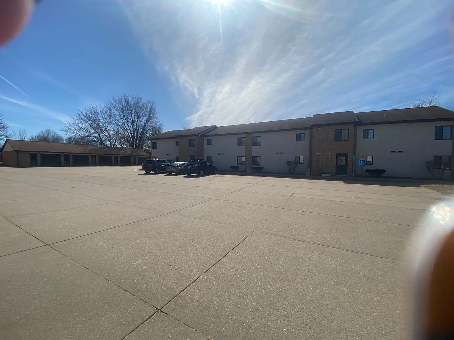 Sunset View Apartments — Photo 4