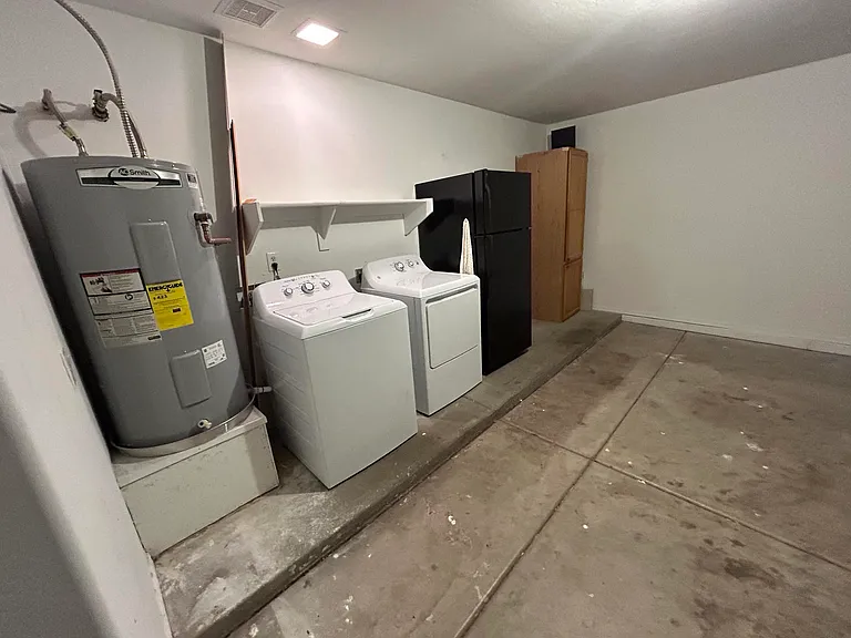 1150 N Nantucket St — Photo 18