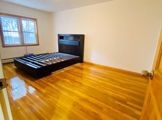 6114 157th St #1F, Flushing, NY 11367