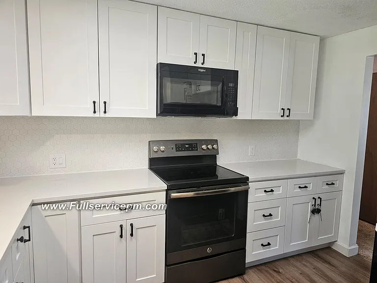 1800 4th St NE — Photo 11