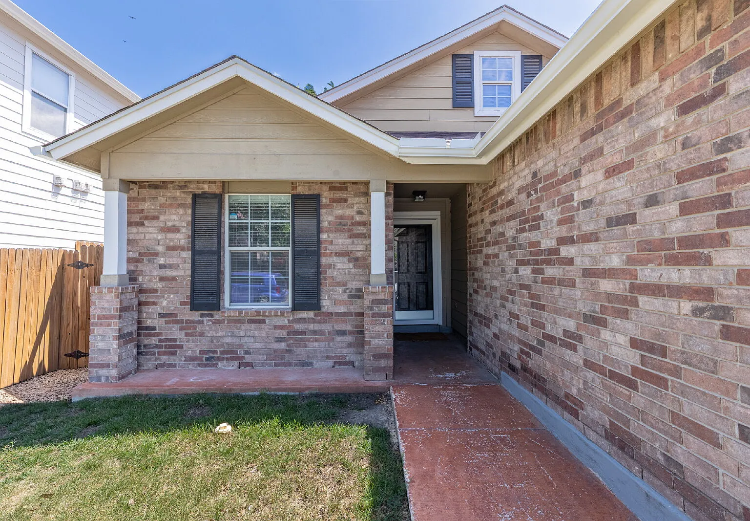 3 bed, 2.0 bath, 1267 sqft, $1,695 — Photo 3