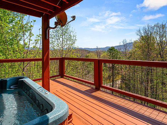 47th image of 1855 Spring Hill Dr