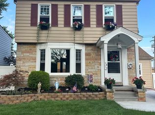 2470 23rd St, Wyandotte, MI 48192