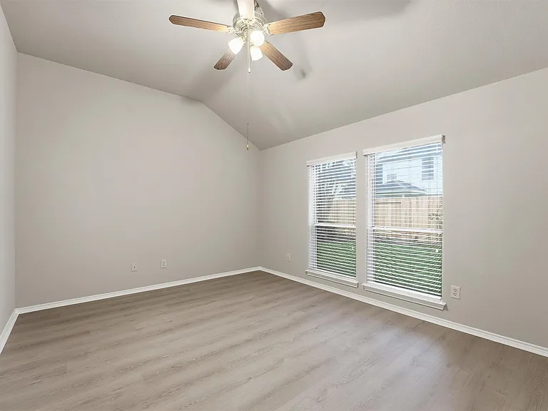 20931 Hamlet Ridge Ln — Photo 16