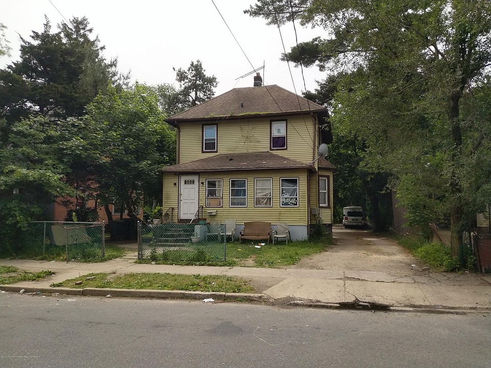 1st image of 284 Laurel Ave