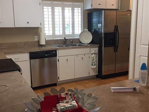3rd image of 2700 Bayshore Blvd #6