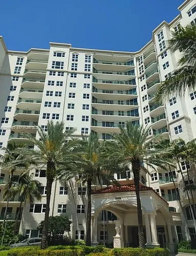 20000 Country Club Dr Photo 1