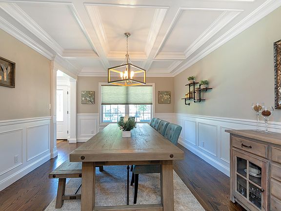 3rd image of 178 Forest Dr