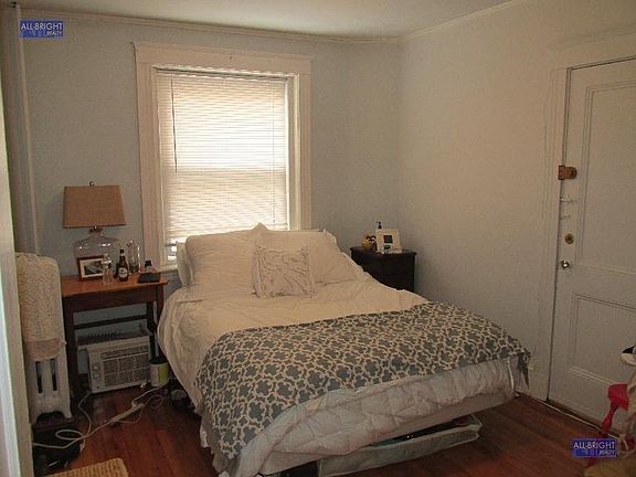 4th image of 1619 Commonwealth Ave APT 10