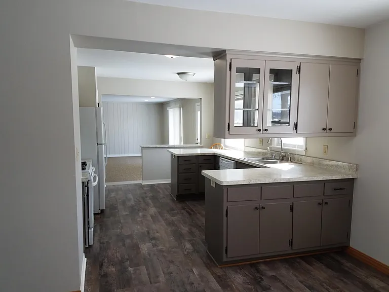 Dining/Kitchen