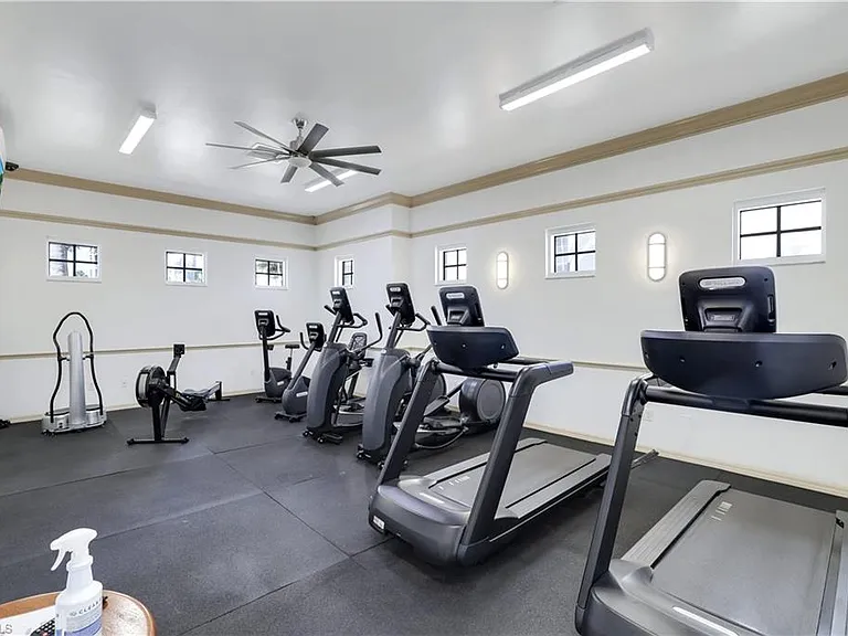 410 Flagship Dr #806 — Photo 28