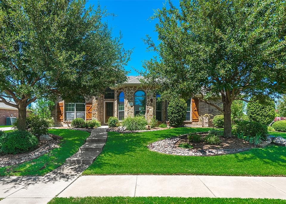 1st image of 335 Sagebrush Trl