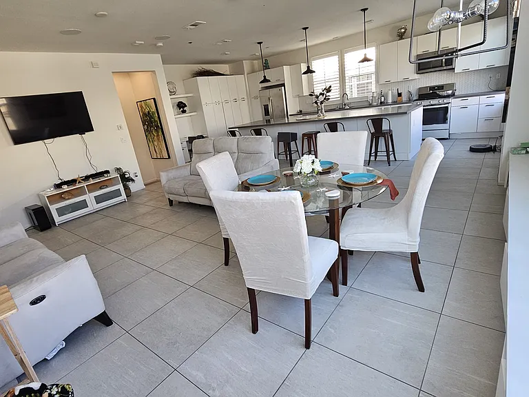 5320 Calle Rockfish #10 — Photo 7