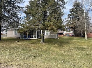 451 Delaware Rd, Fredonia, PA 16124