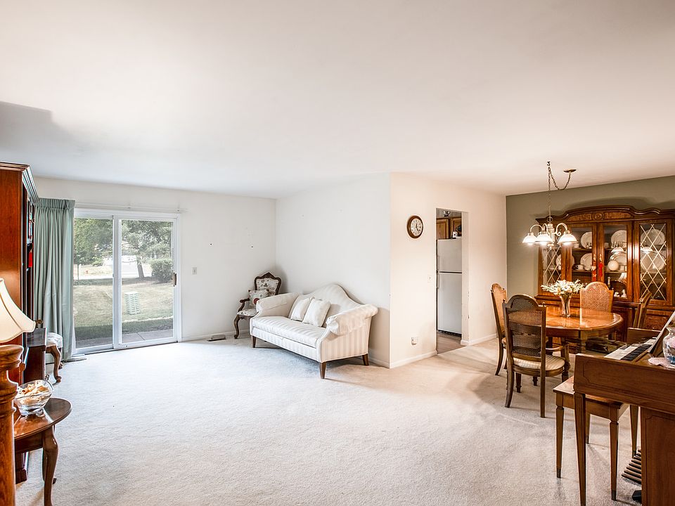 629 Dana Ct APT A, Naperville, IL 60563 Zillow