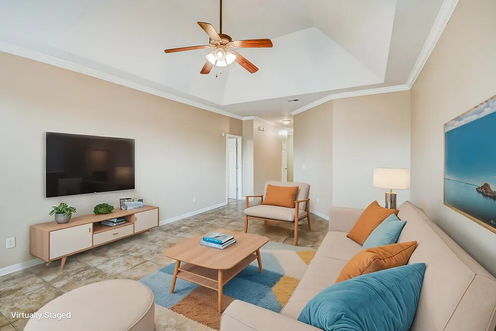 3 bed, 2.0 bath, 1500 sqft, $1,620 — Photo 3