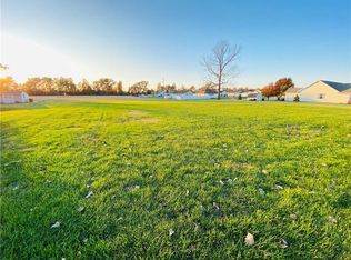 1309 Taylor Dr, Olney, IL 62450