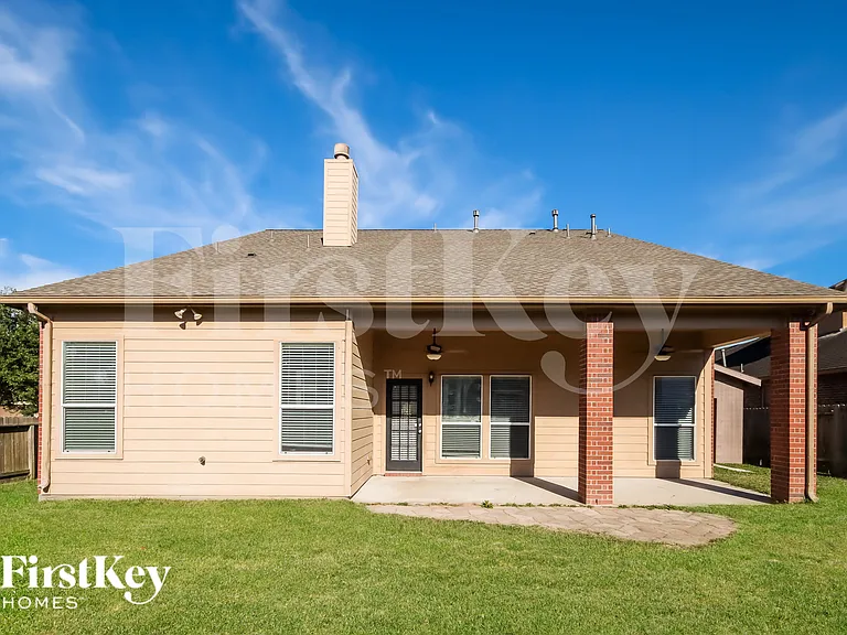 21630 Hansom Dr — Photo 14