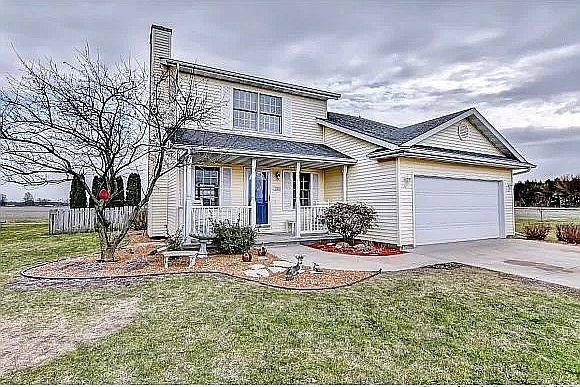 1st image of 445 Pine View Dr
