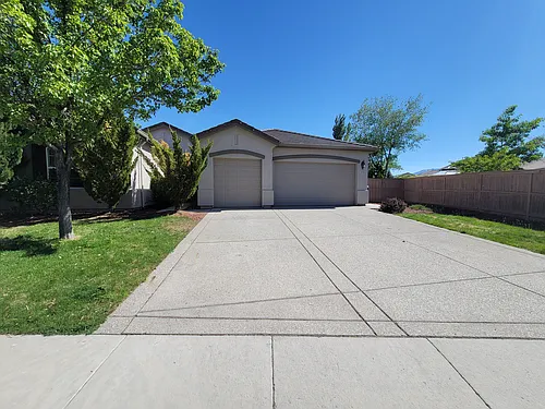 2770 Beach River Dr Photo 1