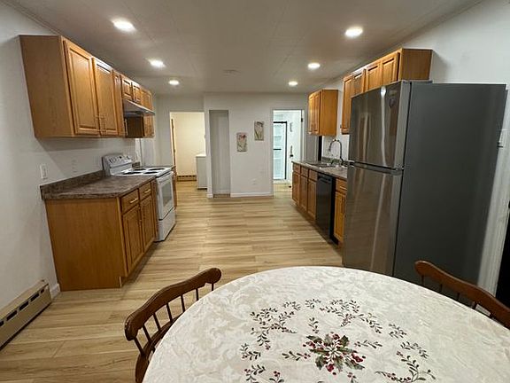 3rd image of 664 Chicopee St APT 1
