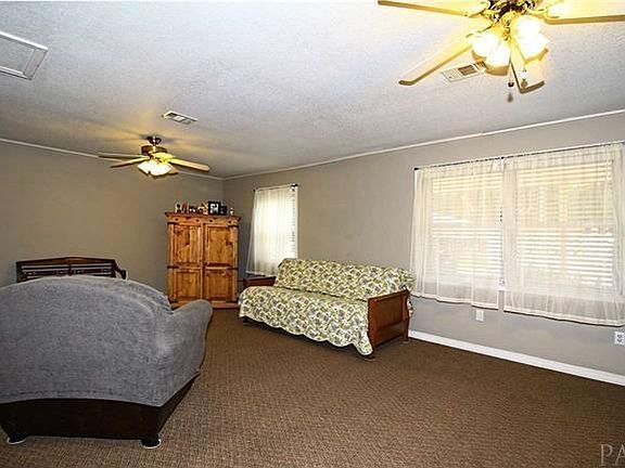 4th image of 6231 Glenwood Dr