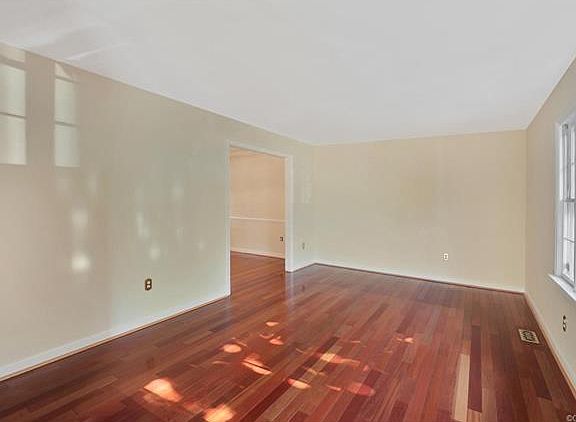 4th image of 2322 Pathfinder Cir
