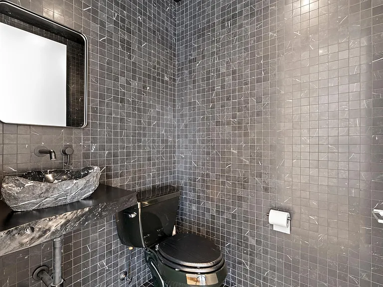 247 Worth Ave #PENTHOUSE — Photo 39