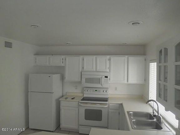 3rd image of 3836 E Orchid Ln