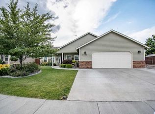 2810 S Tacoma Pl, Kennewick, WA 99337