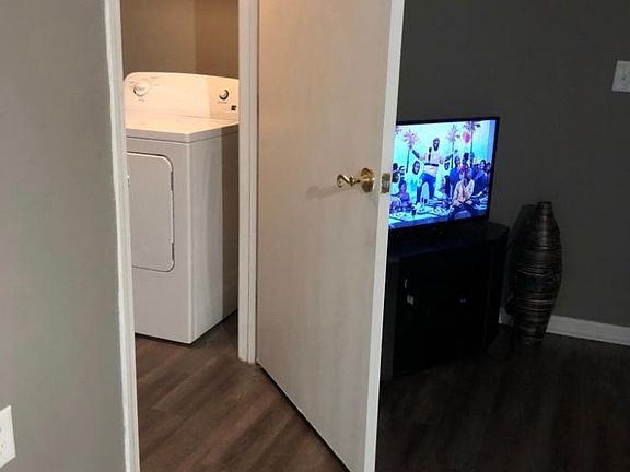 3rd image of 3124 Sunbury Ridge Dr #3124
