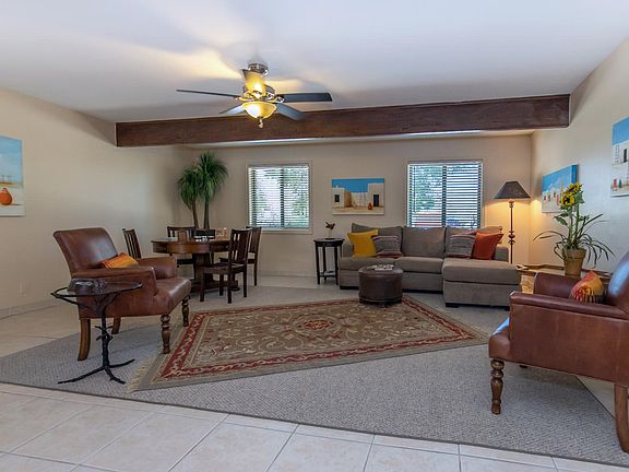 3rd image of 1018 W Placita Camillia