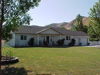 1st image of 601 Hobson Ln