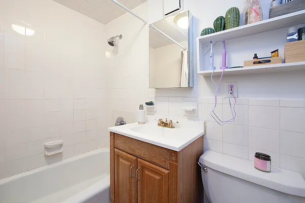Rented by Douglas Elliman | media 4