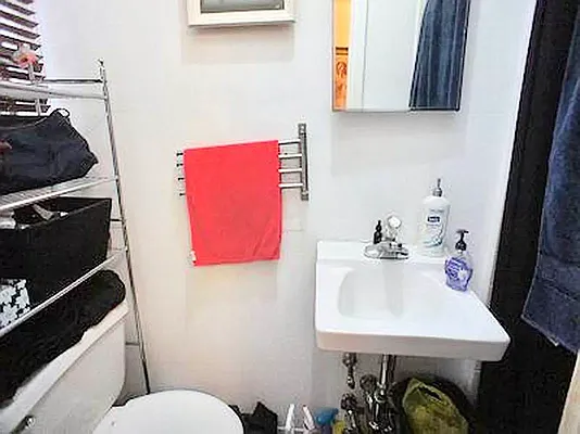 Rented by JM Preston Properties LLC | media 8