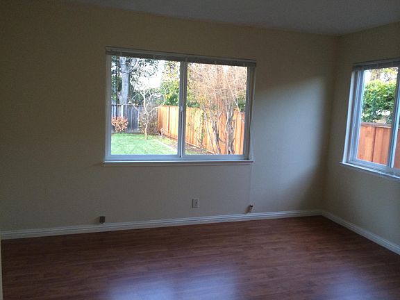 5th image of 6951 Blue Hill Dr